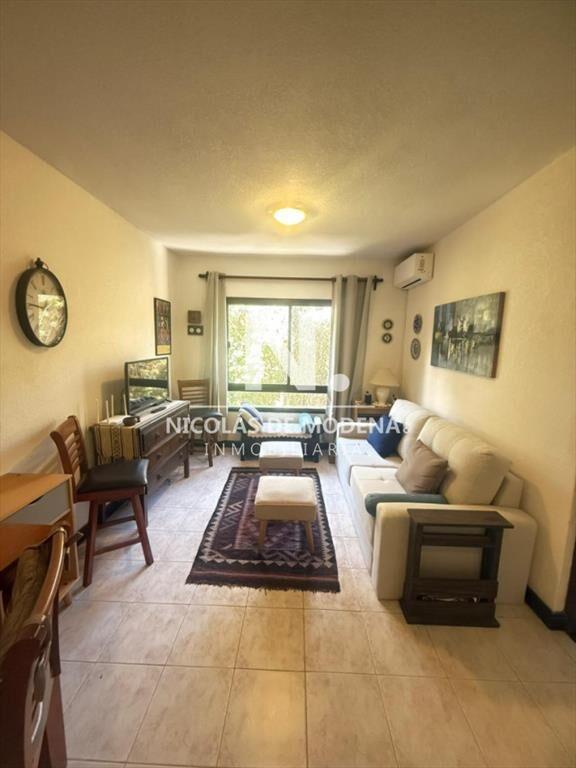 Apartamento en venta a 100 metros de Punta - Le