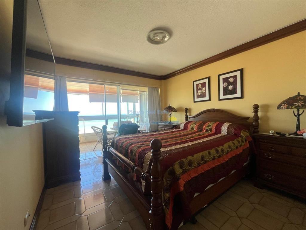 Apartamento de 3 dormitorios en Punta del este ,