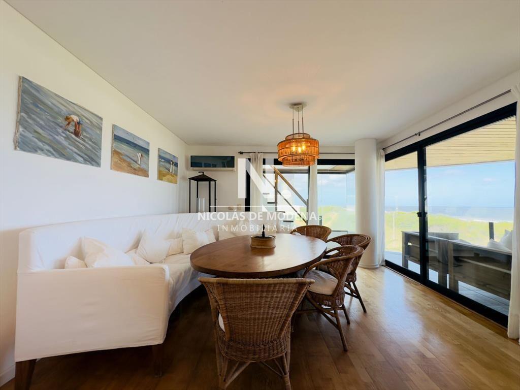 venta de apartamento pent house frente a playa