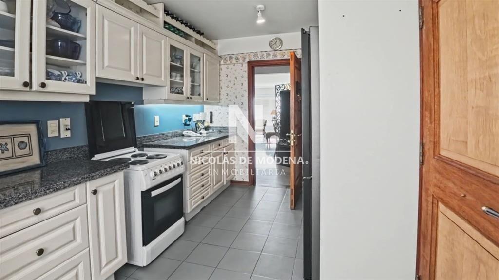 En venta apartamento de 3 dormitorios en San con