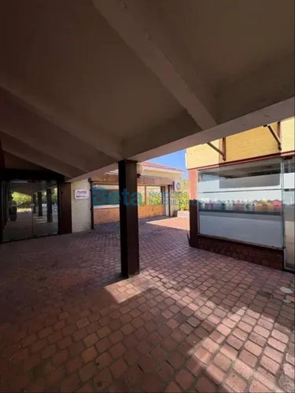 Venta de Galería Comercial en Centro de