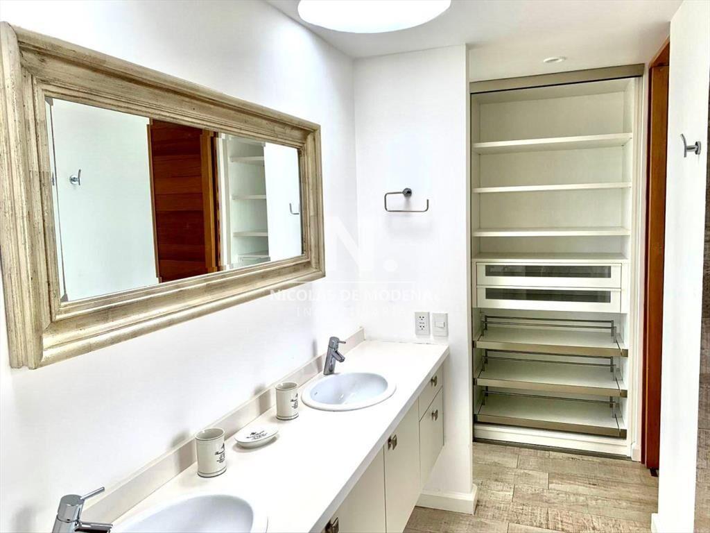 Excepcional casa FRENTE AL MAR, 5 Suites, Arq.