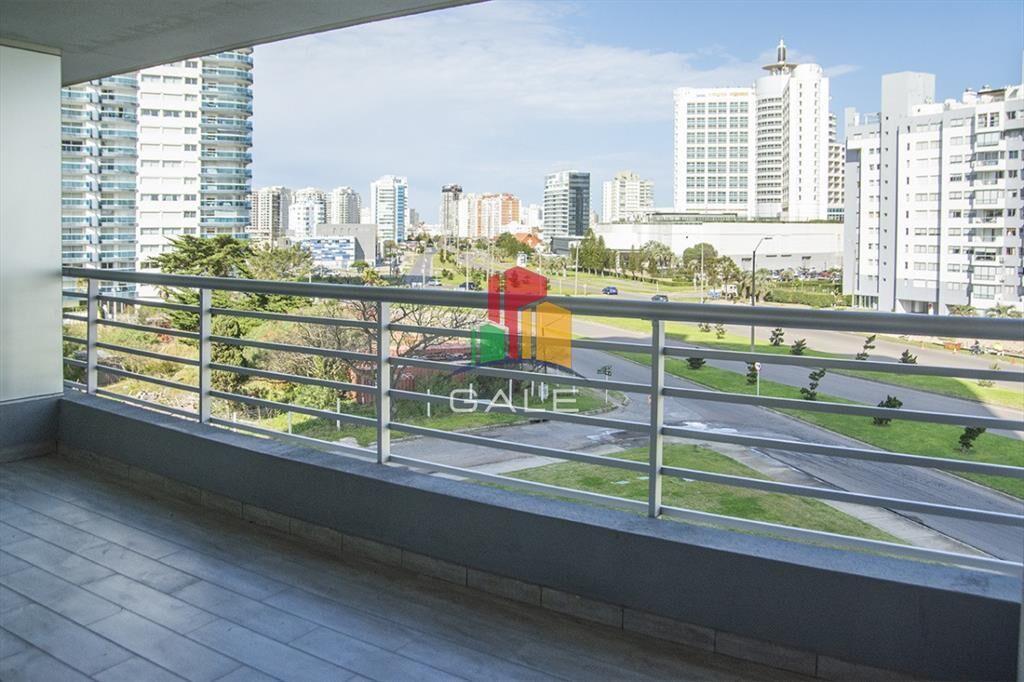 Departamento de 2 dormitorios en venta en torre moderna a m