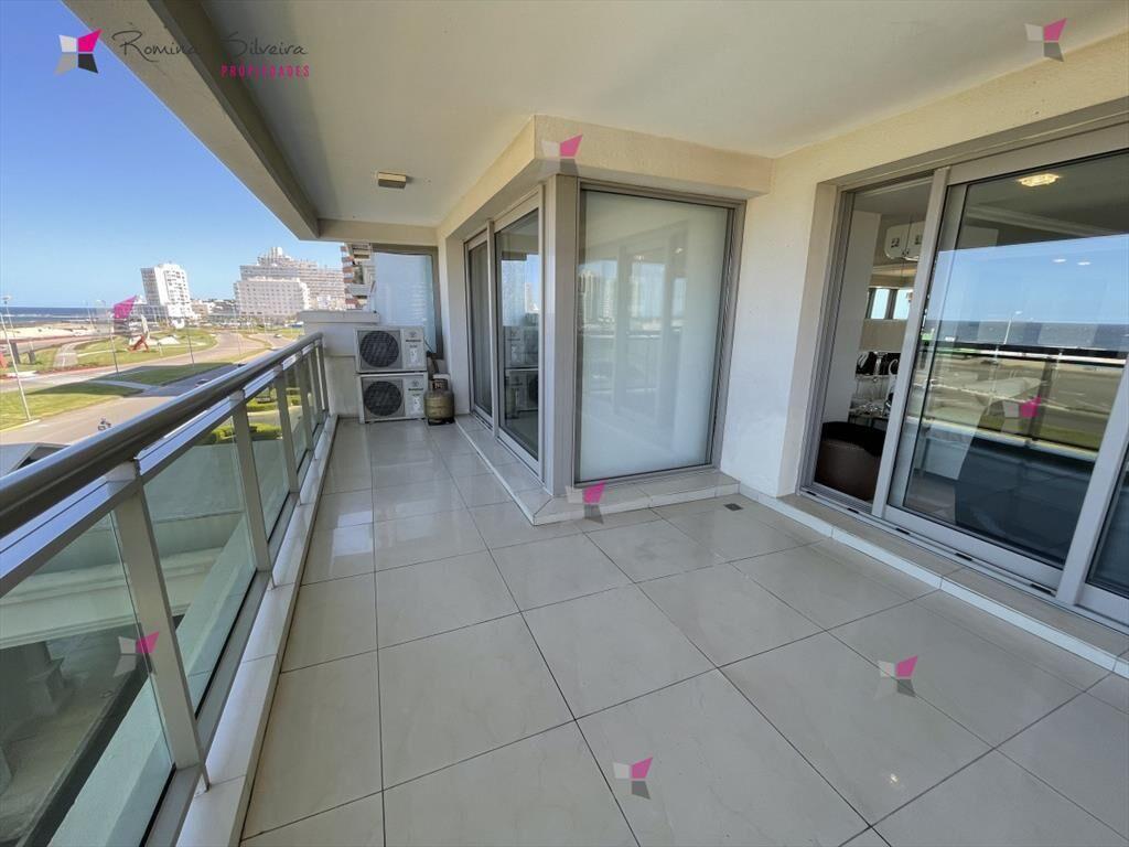 Apartamento en Brava, 3 dormitorios TORRE IMPERIALE