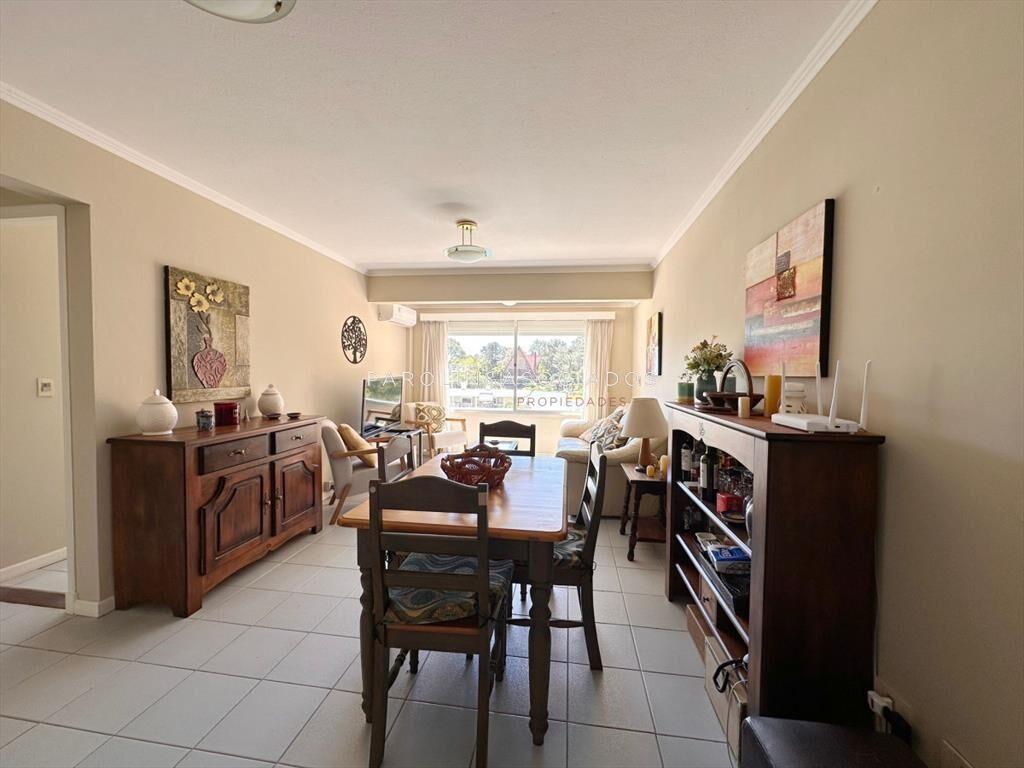 Departamento En Venta De 1 Dormitorio y Medio En Pinares Pu