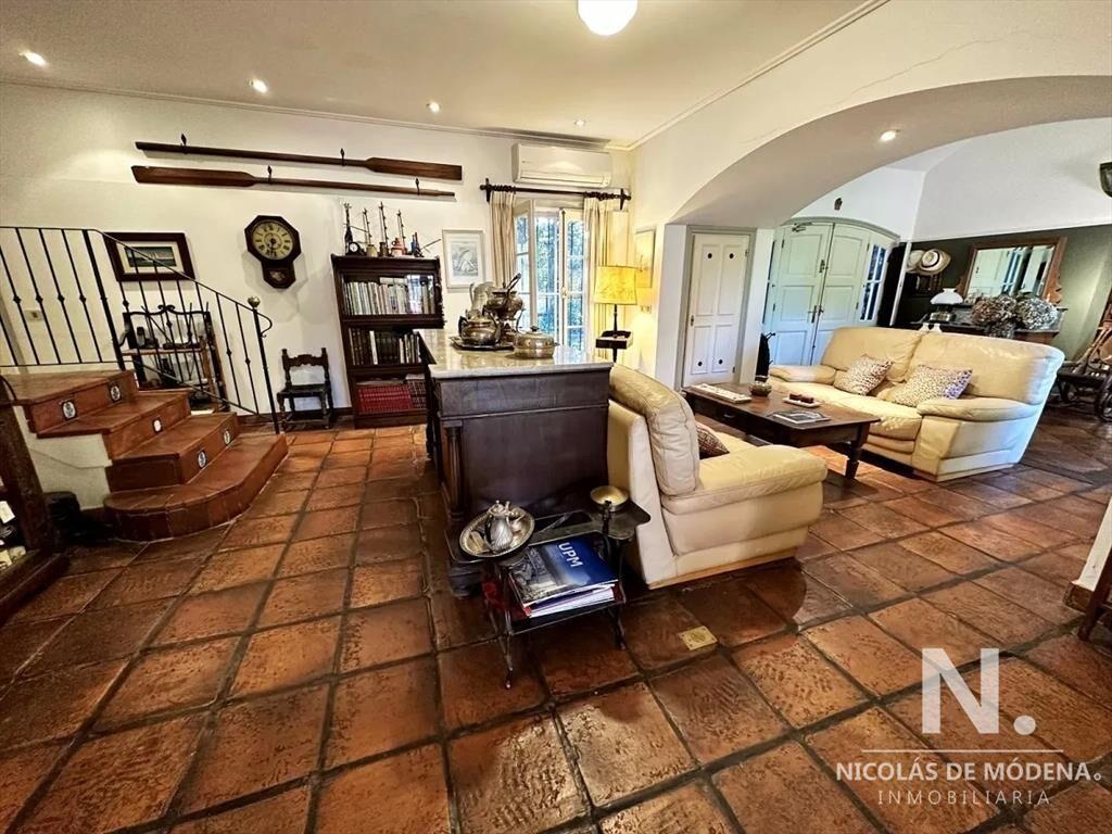 Casa en venta en Playa Mansa, Punta del Este.
