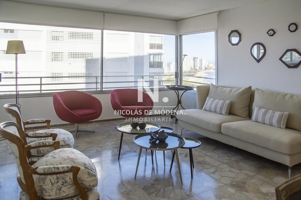 Apartamento en Mansa , 2 y dependencia en venta