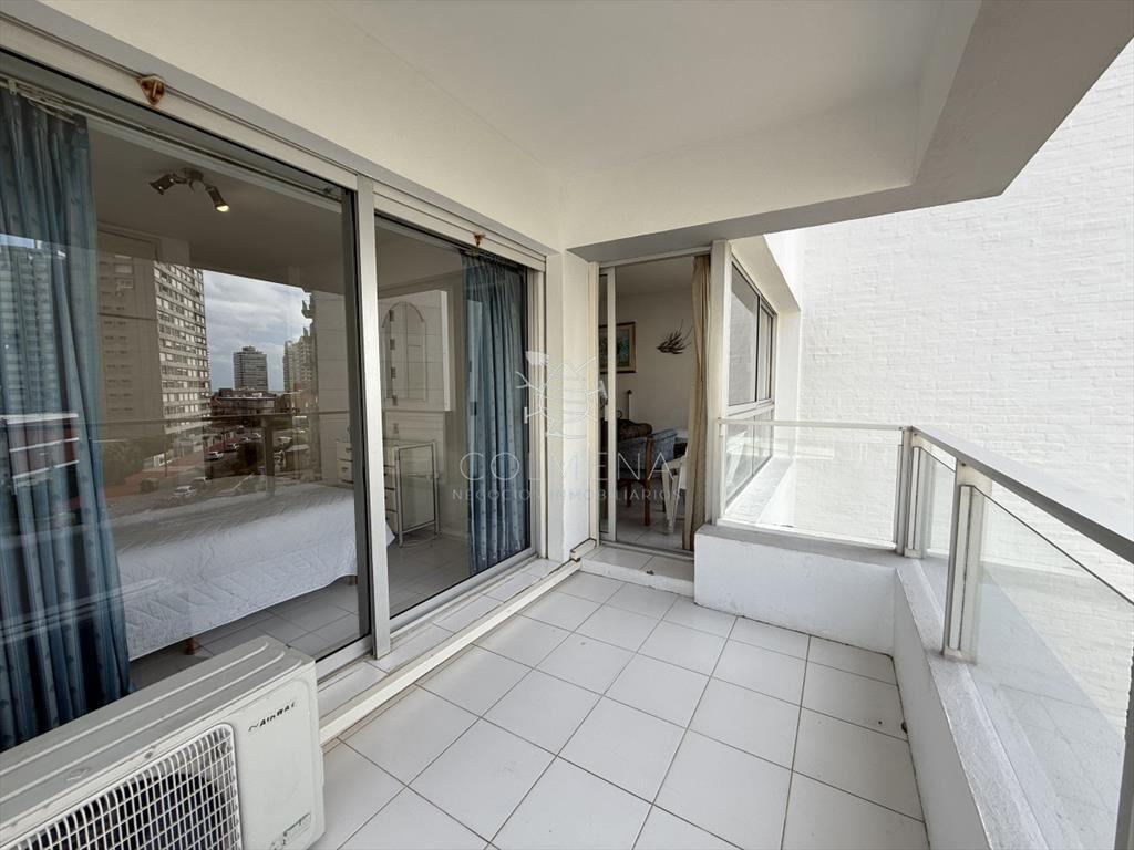 Punta del Este Piso alto con Vista al Mar! ,