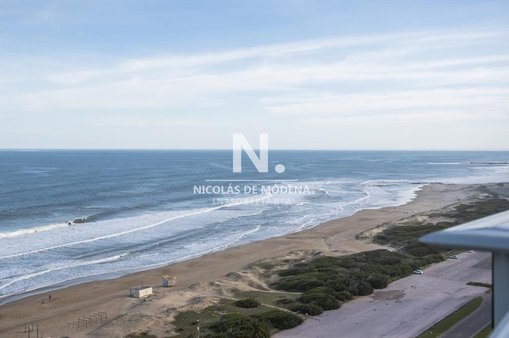 Espectacular departamento frente al mar en venta,