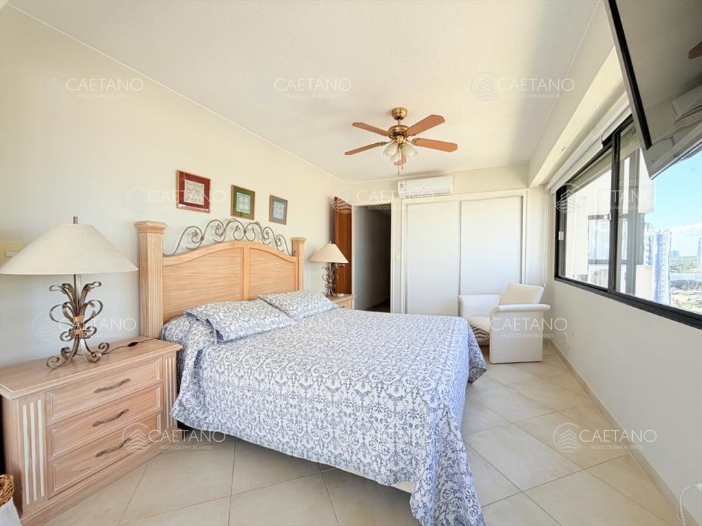 Venta apartamento 4 dormitorios. Playa brava, del