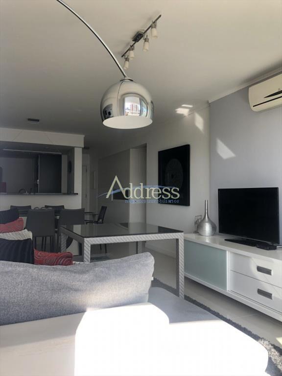 Apartamento disponible en alquiler temporario.