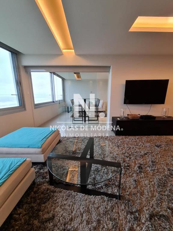 Apartamento de 3 domitorios en suite, frente al