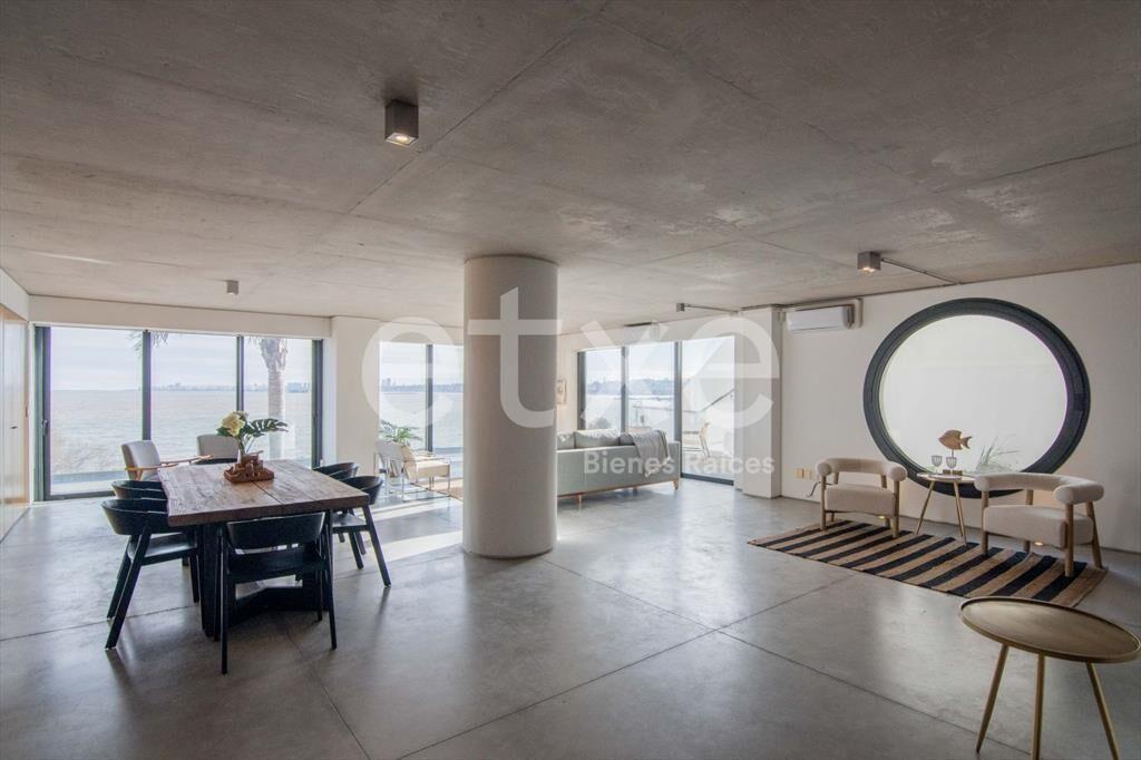 Venta de Exclusivo Loft Rambla Punta Gorda Montevideo...