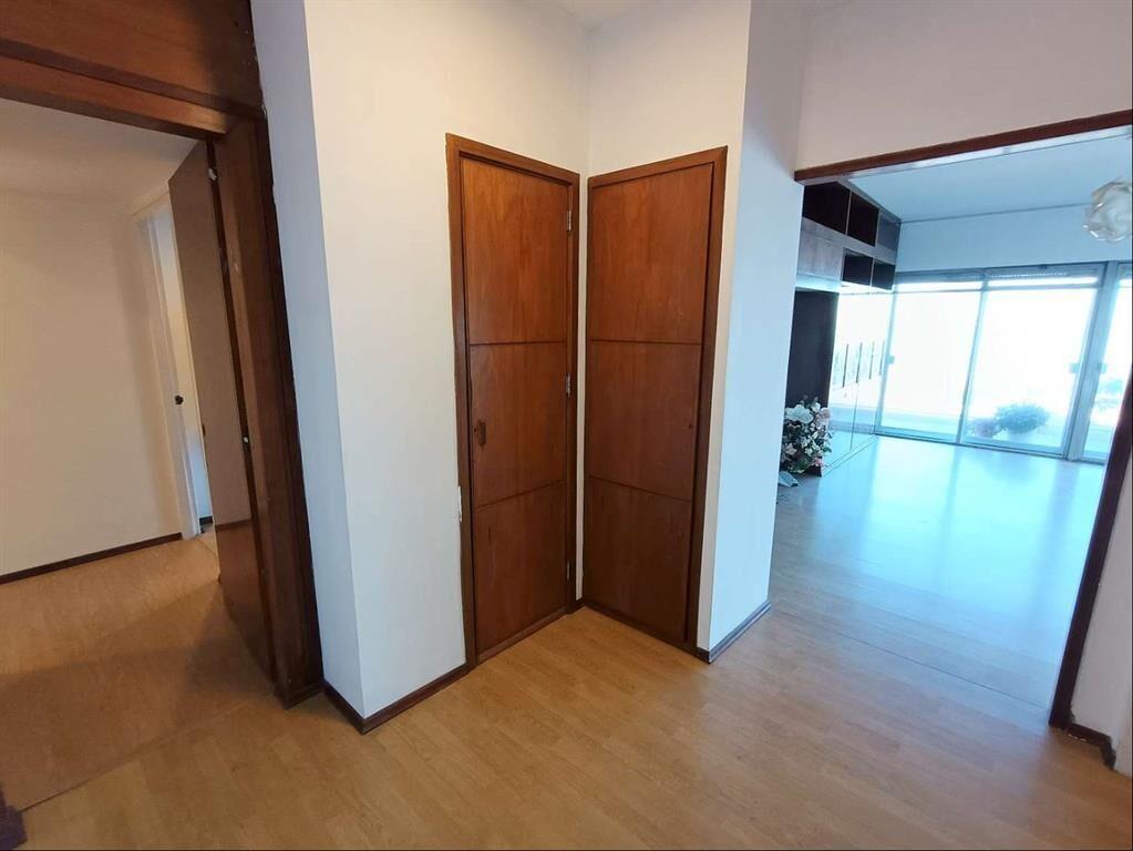 Alquiler Apartamento Pocitos 3 Dormitorios 4 Baños Garaje