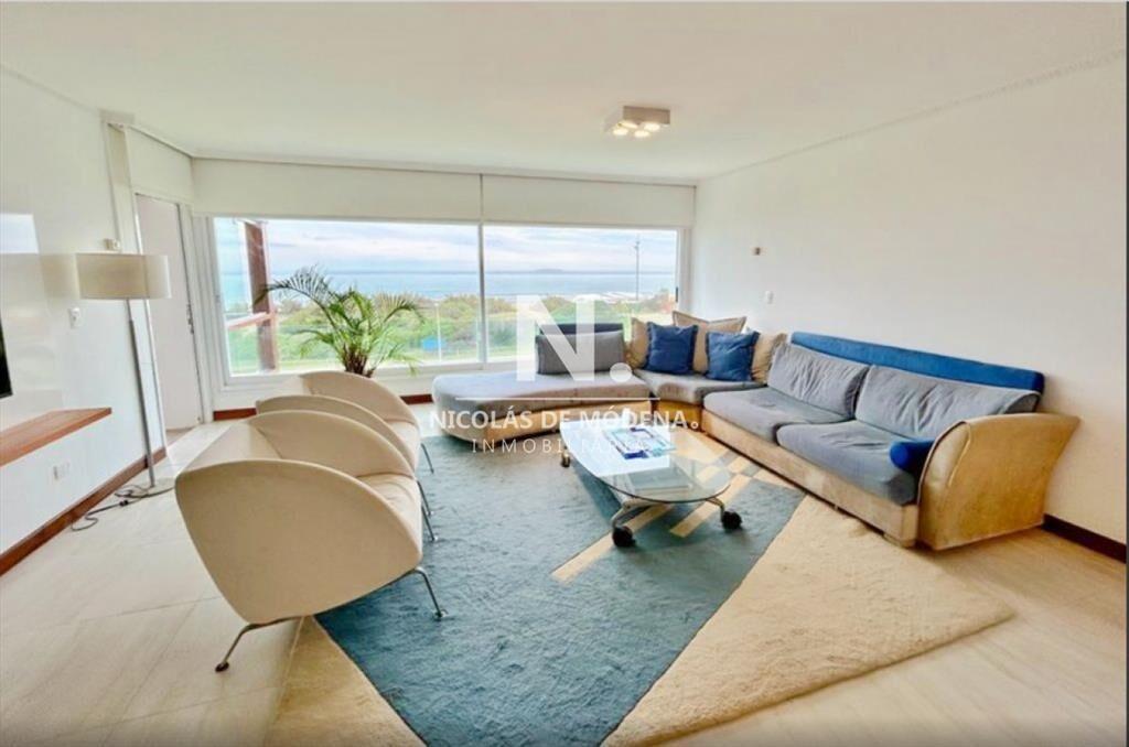 Penthouse ideal con 4 dormitorios en San Rafael