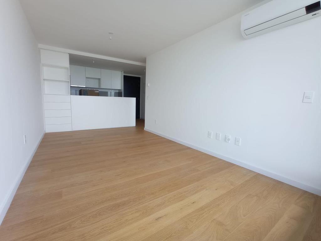 Apartamento .Estrena Rambla y 9 de Junio, 1 dorm. gge, amen