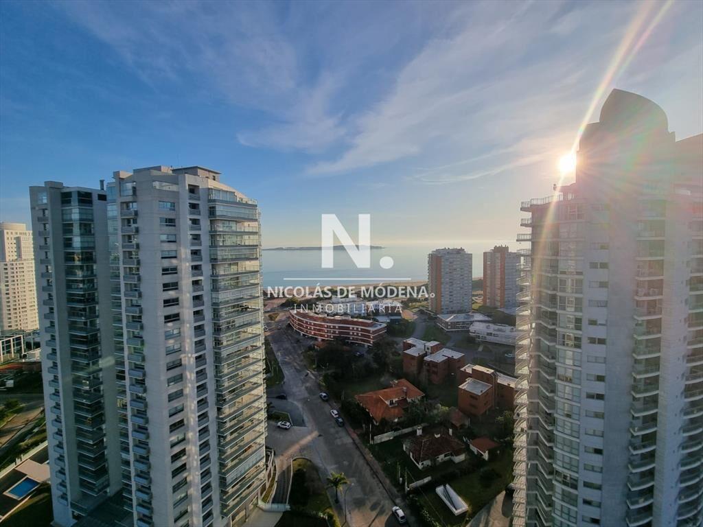 Departamento con vista al mar en venta, Miami II