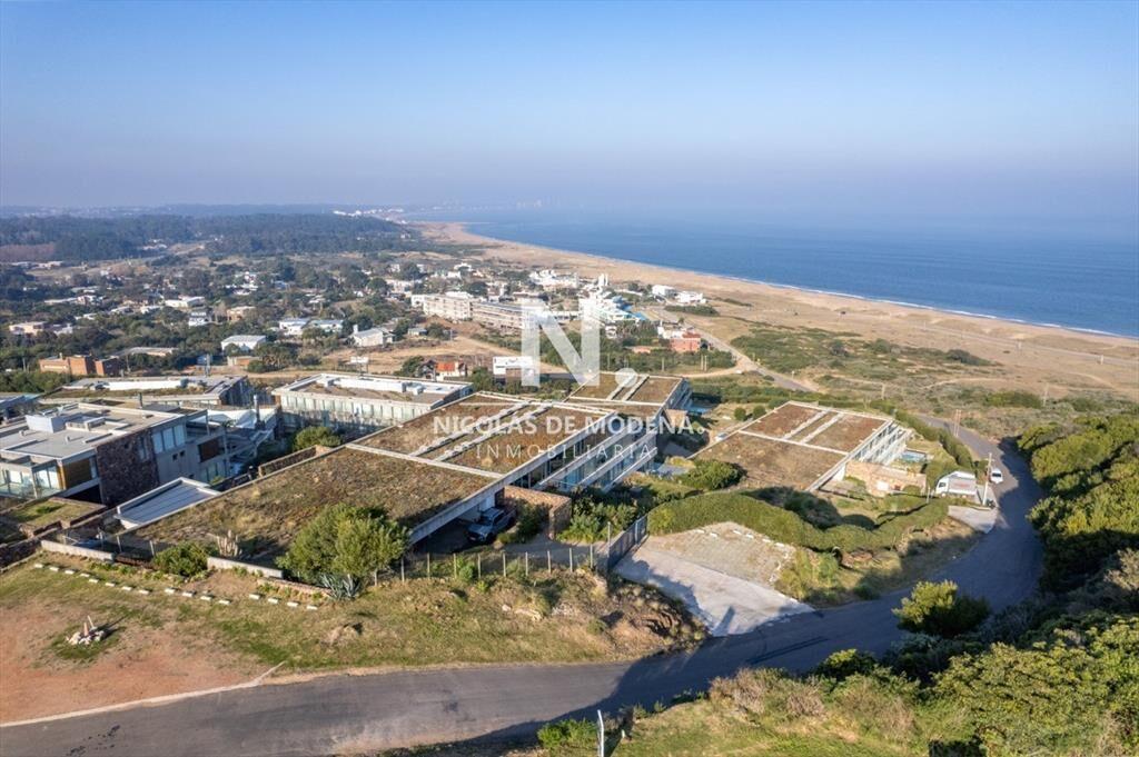 En venta de Apartamento de 2 dormitorios frente