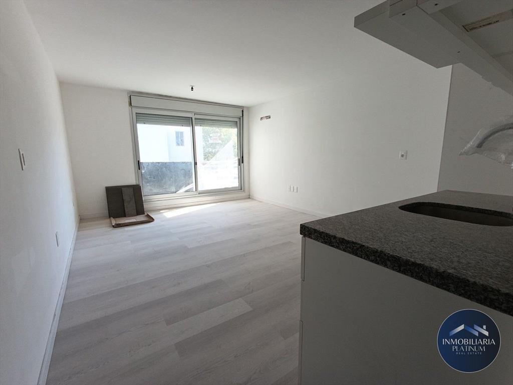 Alquiler de Monoambiente en Cordón con Terraza