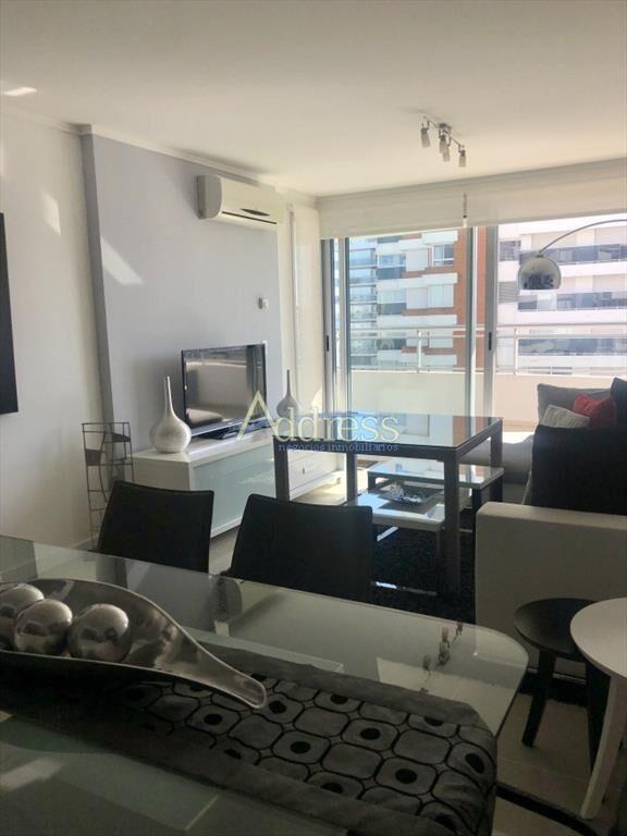 Apartamento disponible en alquiler temporario.