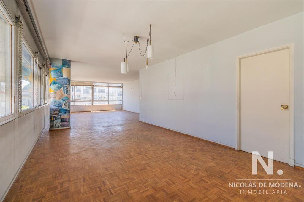 Apartamento a pasos de la Rambla de Pocitos
