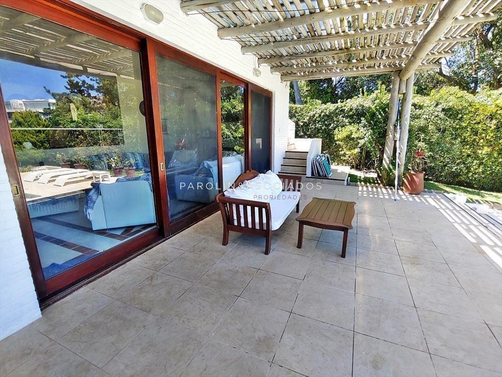 Hermosa casa en venta en RincÃ³n del Indio, Punta