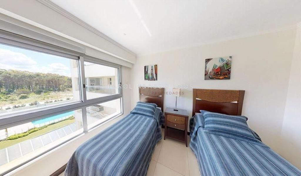 Apartamento en venta de 3 dormitorios en Torre
