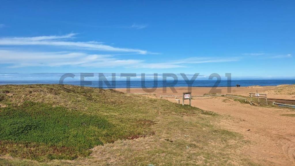 Venta Terreno Punta Ballena a 200Mts del Mar zona en exp...