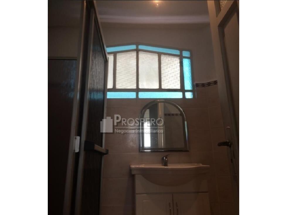 97 Venta Apto 3 Dor 2 Baño, Centro C/RENTA sobre 18 De Ju