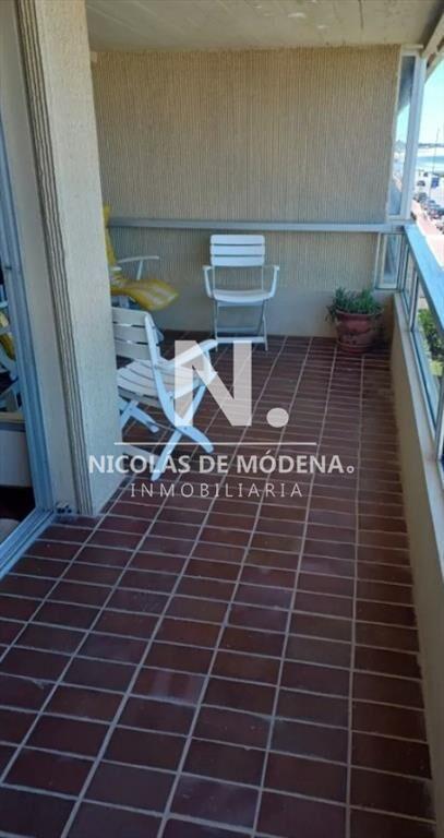 Vende apartamento de 2 dormitorios, con excelente
