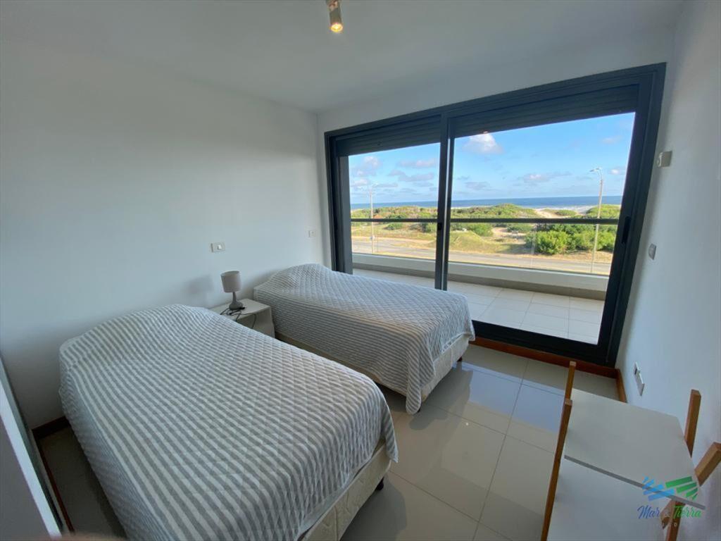 Vendo apartamento 3 dormitorios en brava frente