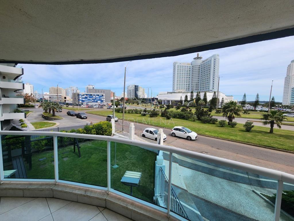 Apartamento en Venta y Alquiler, Mansa, Punta del