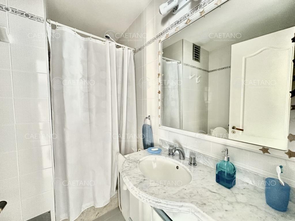 Venta apartamento 3 dormitorios. Playa mansa, del