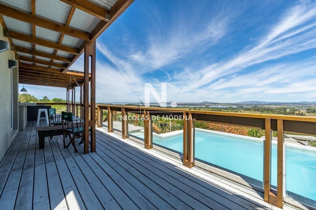 Vende chacra en Punta ballena de 3 dormitorios