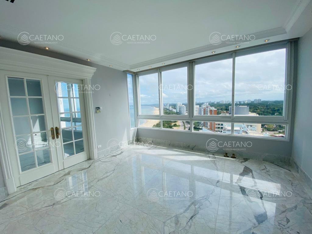 Venta apartamento 4 dormitorios. Playa mansa, del