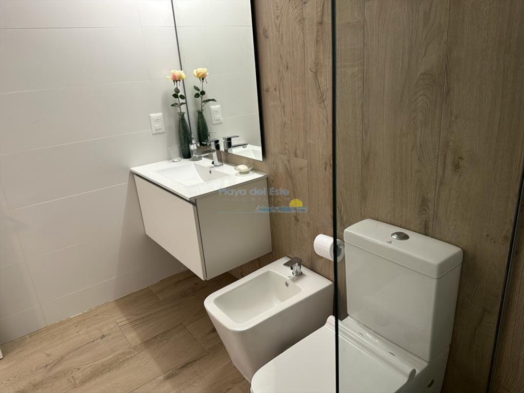 Apartamento de 3 dormitorios en Wallmer Lagoon ,