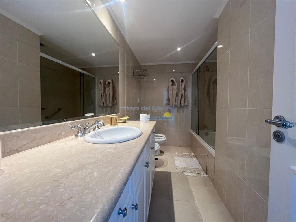 Apartamento de 3 dormitorios en Torre Millenium ,