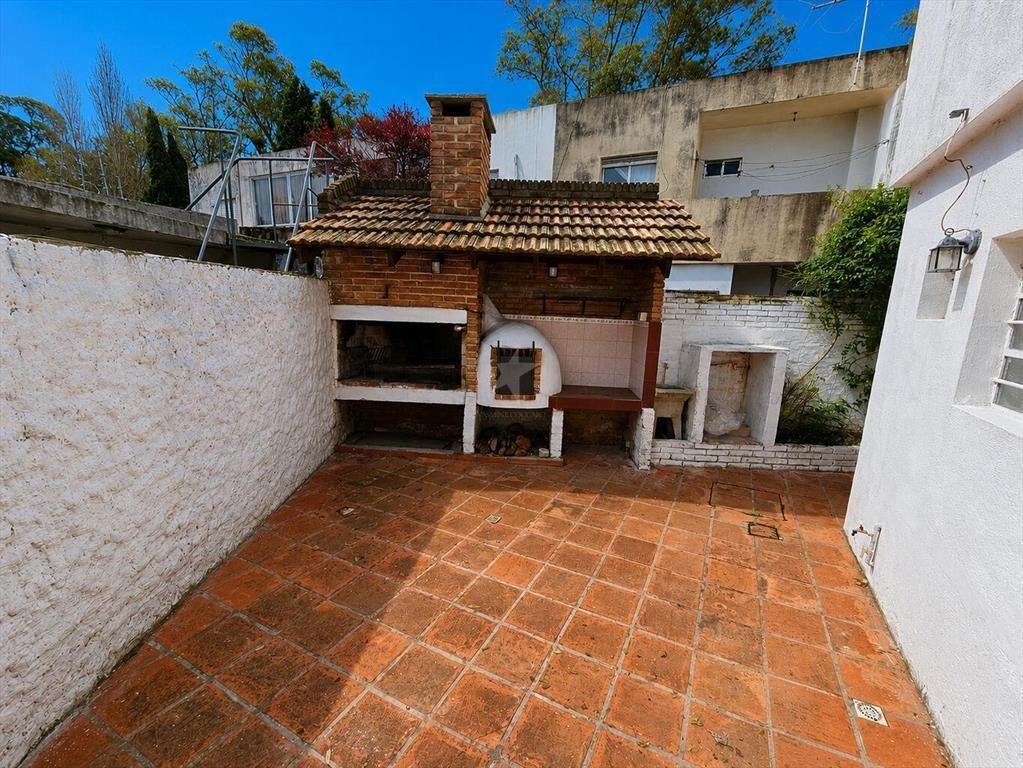 ALQUILER CASA CARRASCO JARDÍN - 3 DORMITORIOS - 2 BAÑOS -