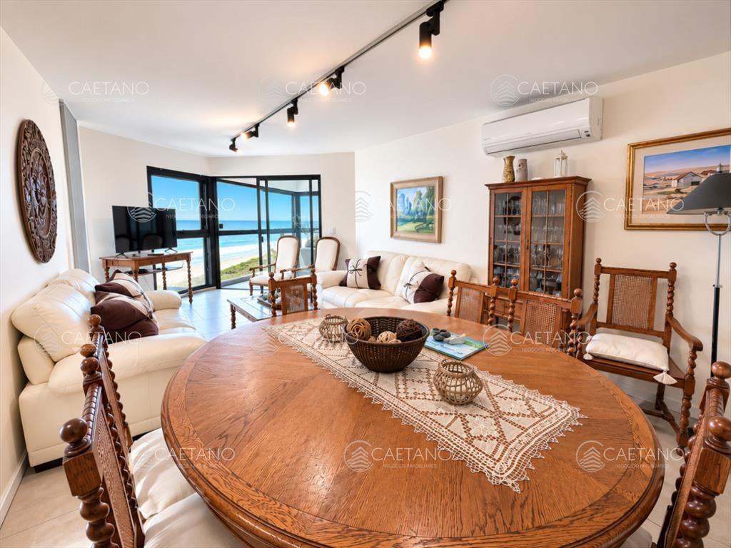 Venta apartamento 3 dormitorios - Playa Brava,