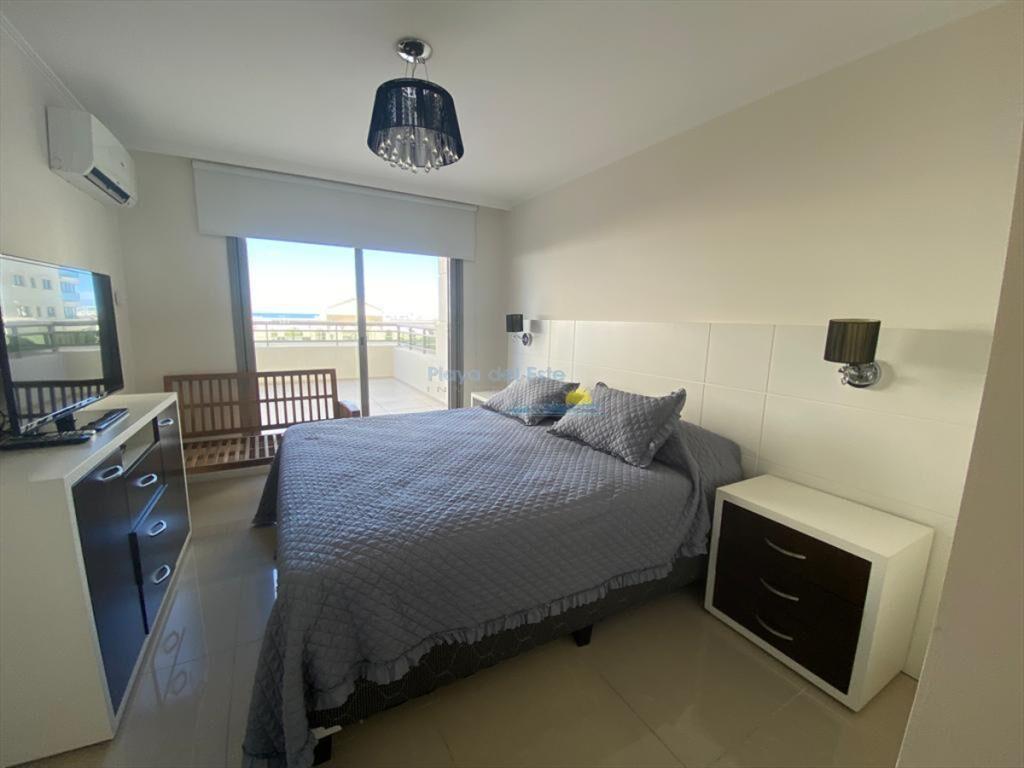 Apartamento en Alquiler de 2 dormitorios en Punta