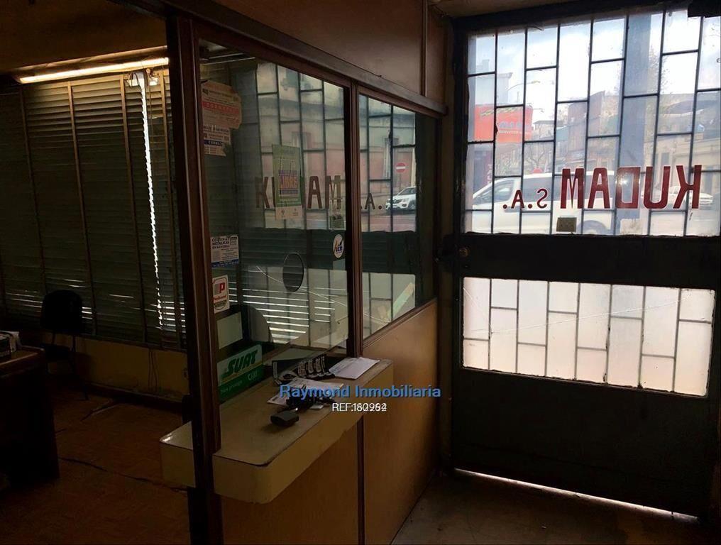 Venta excelente local de 779m2 sobre Millán