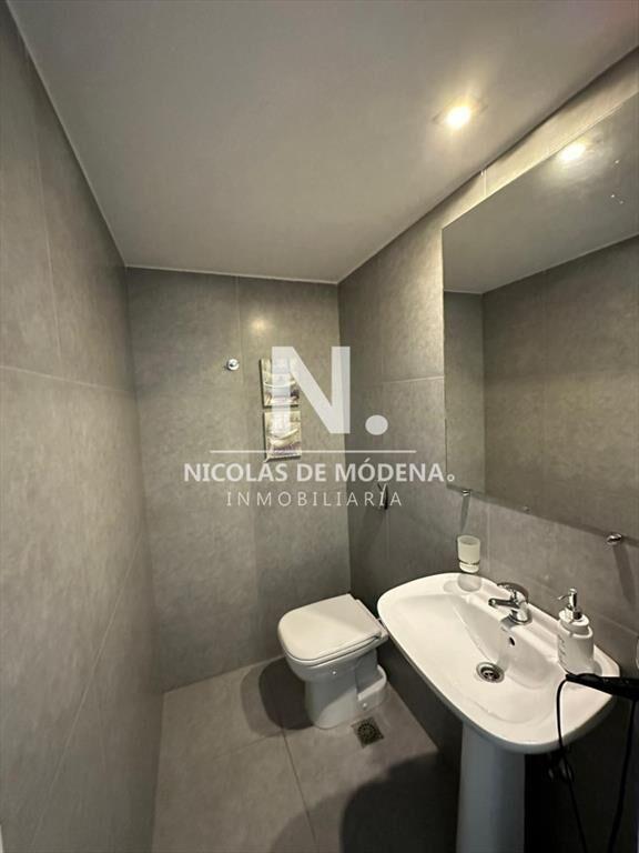Apartamento 3 dormitorios en edificio de en Punta