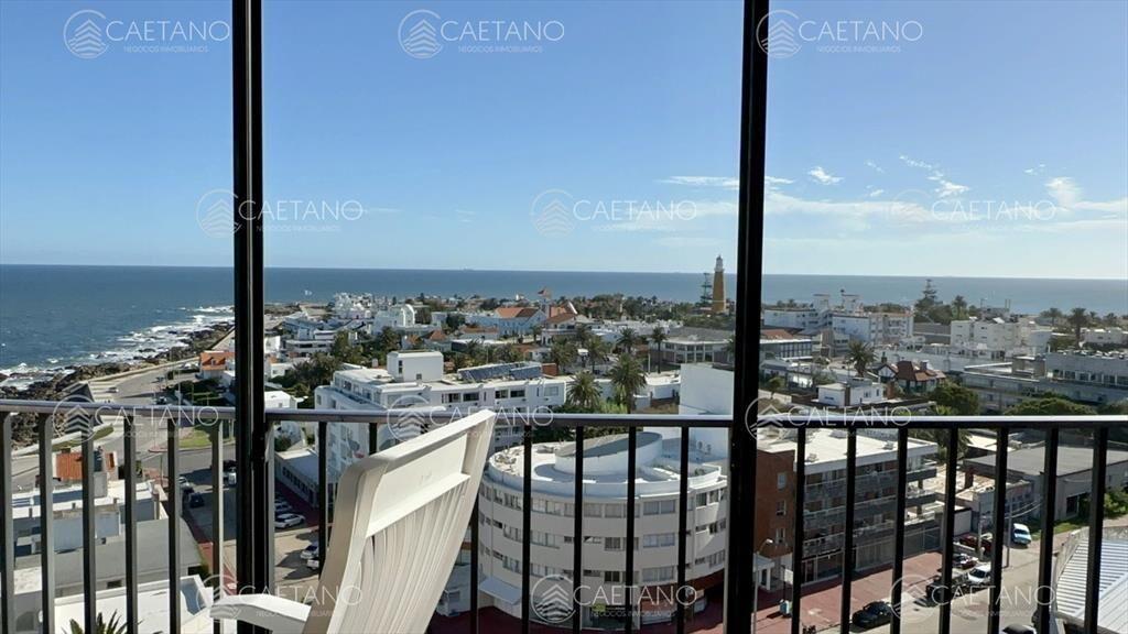 Piso alto en venta, con inmejorable vistas al mar