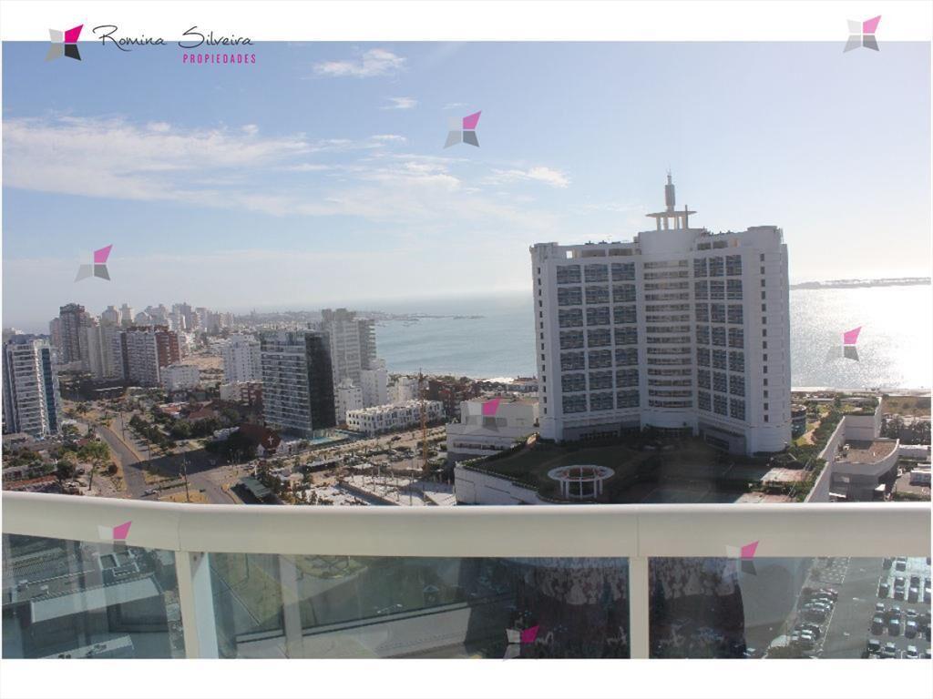 apartamento con vista a playa mansa