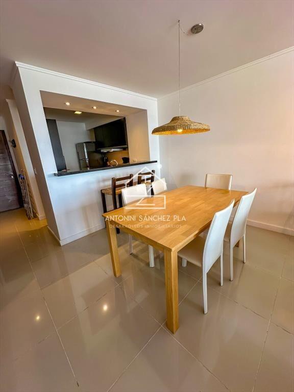 Departamento en venta en exclusiva torre en Punta del Este