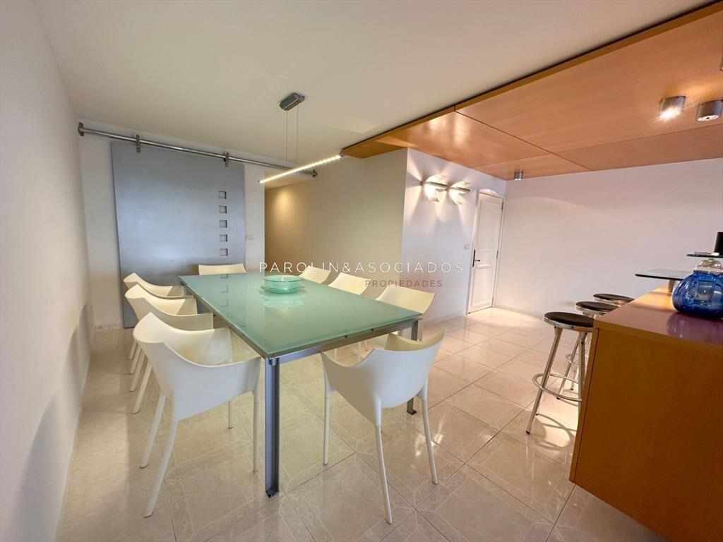 Apartamento en venta de 3 dormitorios en Beverly