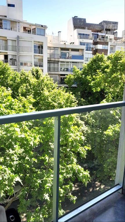 Alquiler de exclusivo Monoambiente con balcón Pocitos
