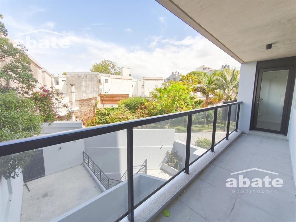 Venta de Apartamento de dos Dormitorios y dos Baños en Poci