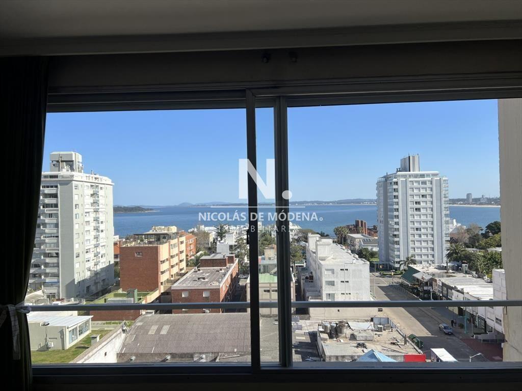 Venta de apartamento en Peninsula-Punta del Este.