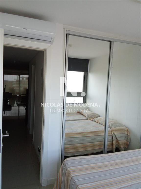 Apto 2 dorm, 2 baños y balcón